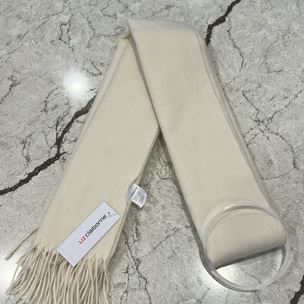 Liz Claiborne scarf
